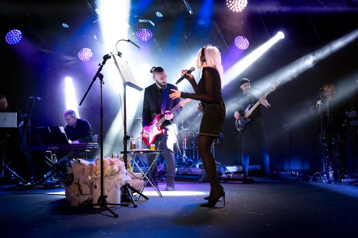 Lili Ivanova Joy Station Stbg Stage Design Bg