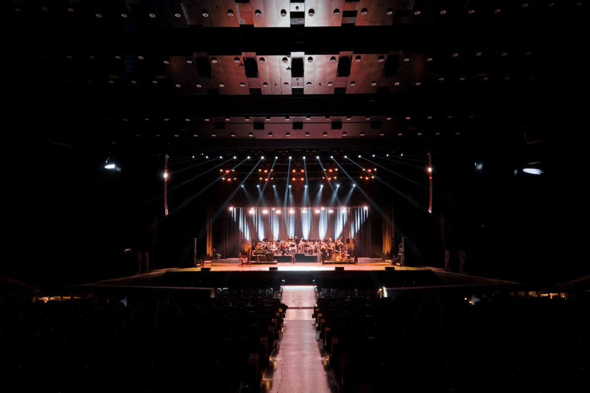 Woomb Musicology Stagedesignbg 0002 Richi E Poveri Sofia 2025 Stage Design Bg